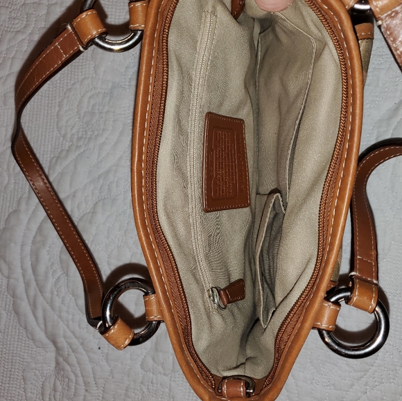 Coach purse - Picture 2 of 3